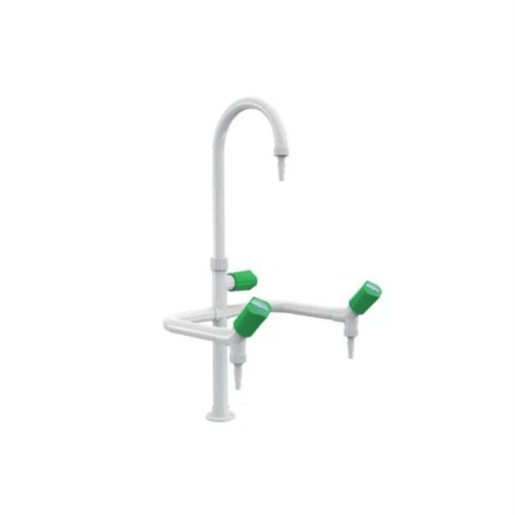 Dreifachkopf-Schwanenhals-Laborwasserhahn für den Labortisch